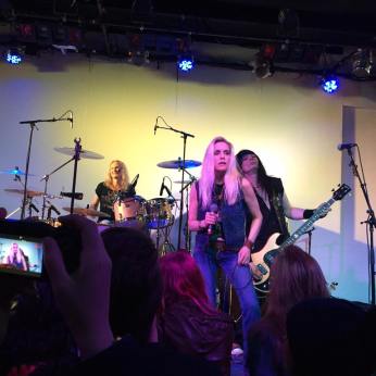 13332888_891936320951884_7086339364757105959_n